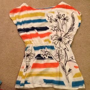 Forever twenty one bright and cute top!