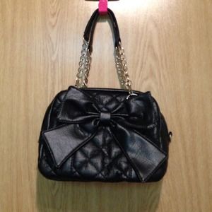 Reduced from $12🎉Bow Handbag