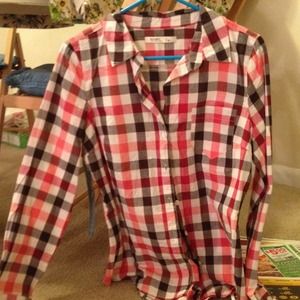 Red and black plaid shirt!