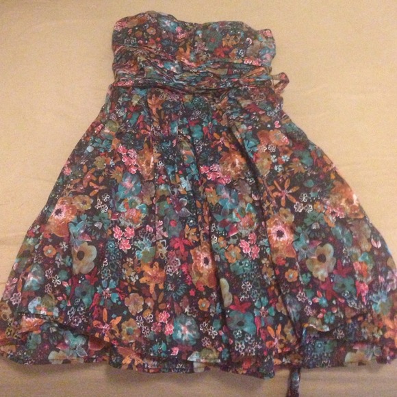 Strapless flower dress