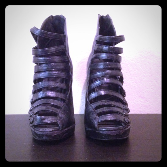 Forever 21 Distressed Heels