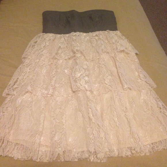 Strapless dress