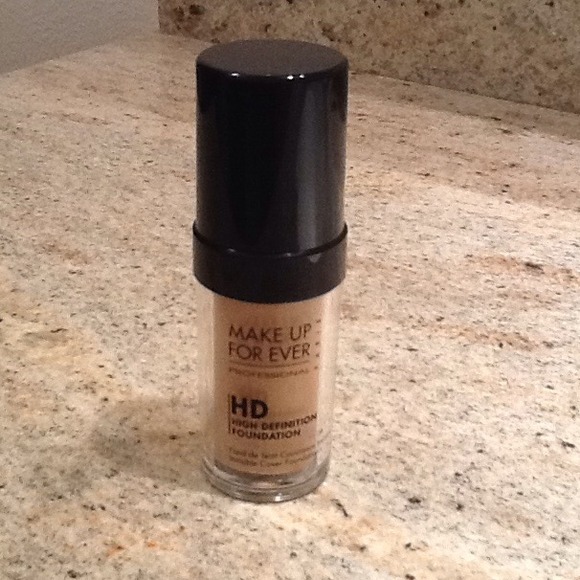 Make Up Forever HD Foundation: Shade N127