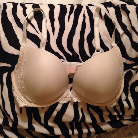 Bundle of bras