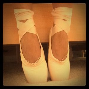 Pink ballet pointed shoes