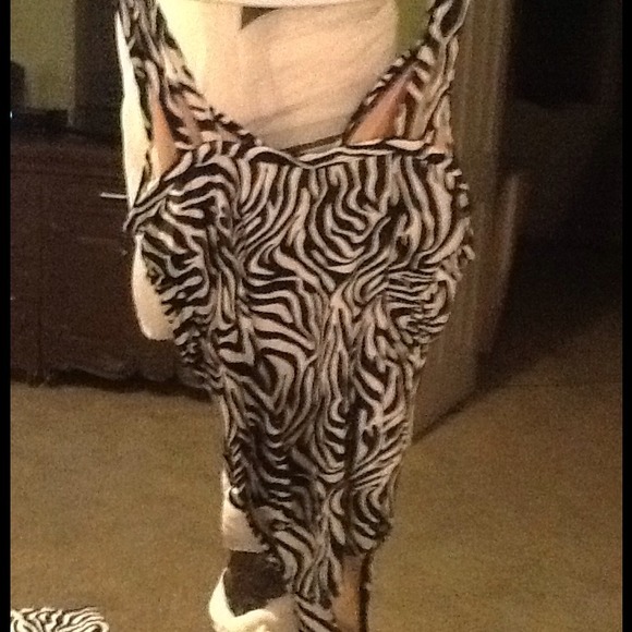 Zebra Print Swimsuit and wrap - Picture 2 of 4
