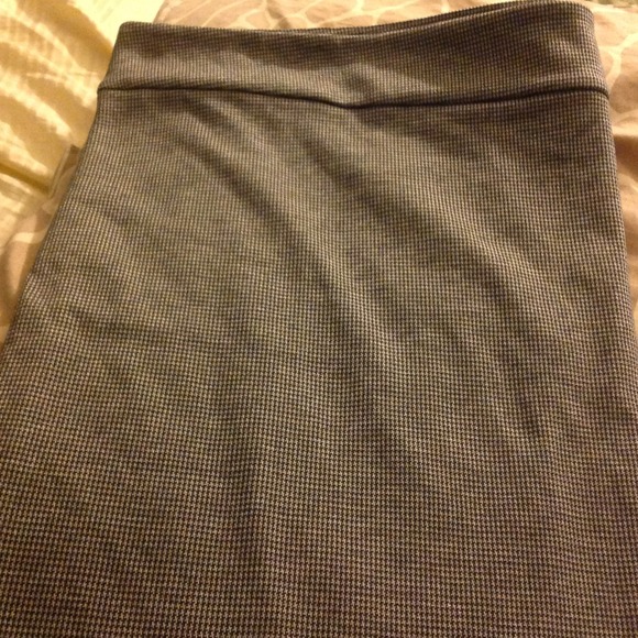 📛Merona 4X Doubleweave Pencil Skirt Black Heather - Picture 2 of 4
