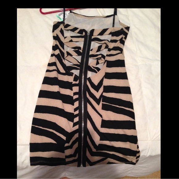 🚫 - Picture 2 of 2