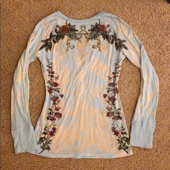 Sold!!! Rare Butterfly Dropout button Henley XS