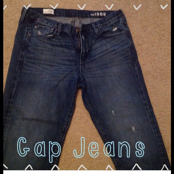 ⬇️Reduced from $22 - Gap Jeans