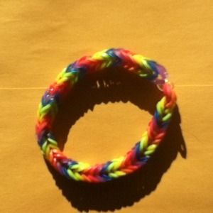 New Rainbow loom band.