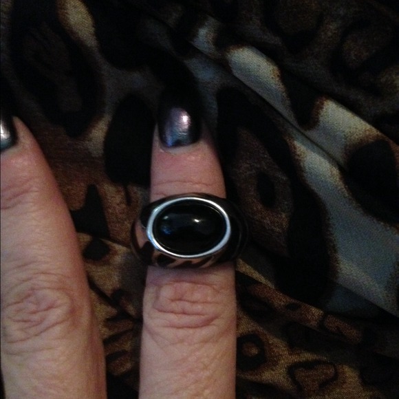 Adjustable statement ring