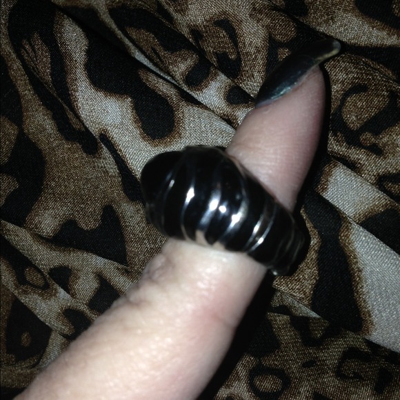 Adjustable statement ring - Picture 2 of 2
