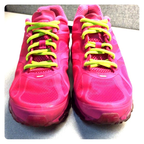 RESERVED!!!!! Nike Air Max 2012