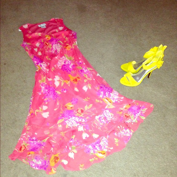 Dress and pump