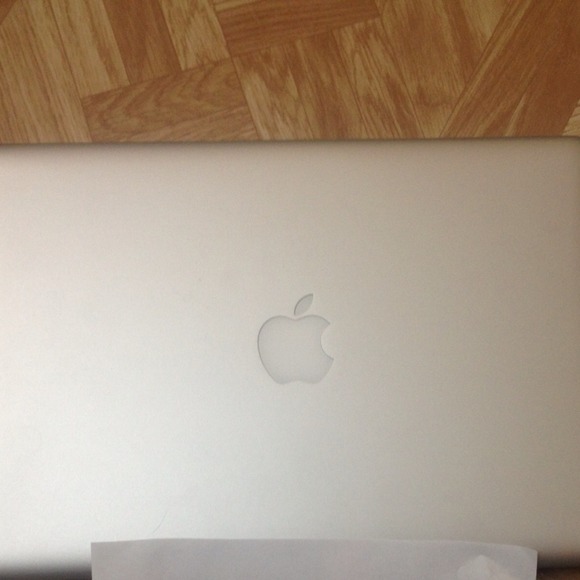 Update 2012 Apple MacBook Pro 13' Laptop Trade - Picture 3 of 4