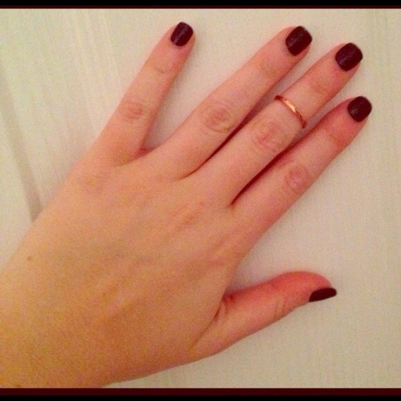 Delicate Etched Midi Ring - Picture 3 of 3