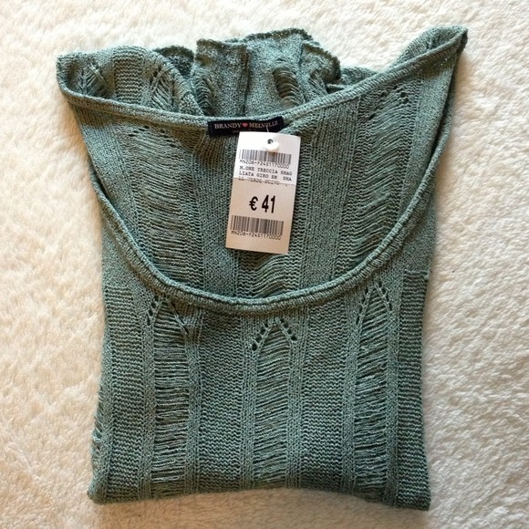 🚫SOLD🚫 Brandy Melville knit tank