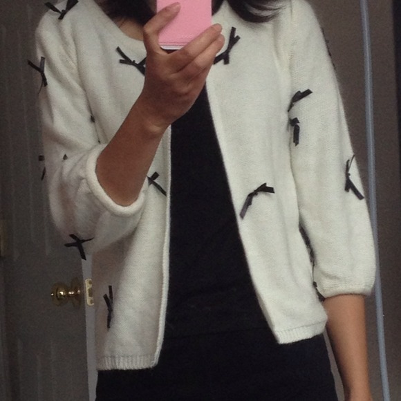 Black bow sweater
