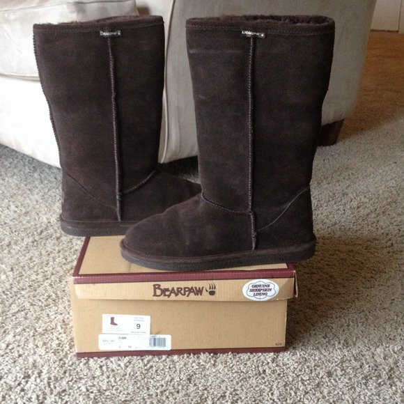 Bearpaw boots