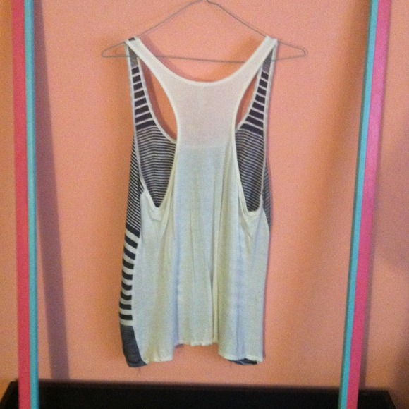 Tank - Picture 2 of 2