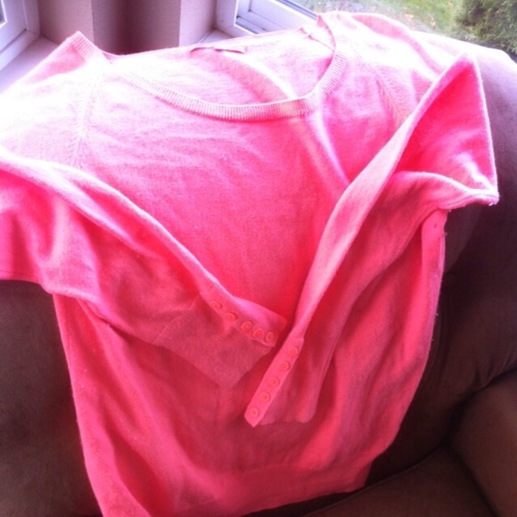 Neon coral Gap Eversoft sweater - Picture 2 of 4