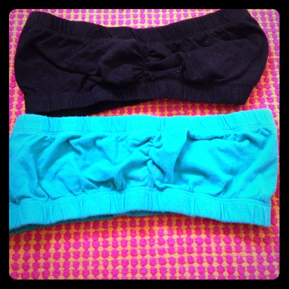 ♣️sold♠️Aqua and black tops
