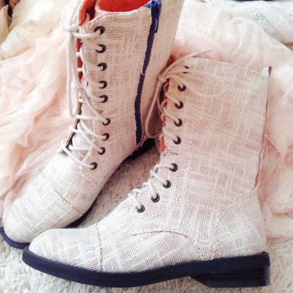 Steven madden 4 the cool people lace boots