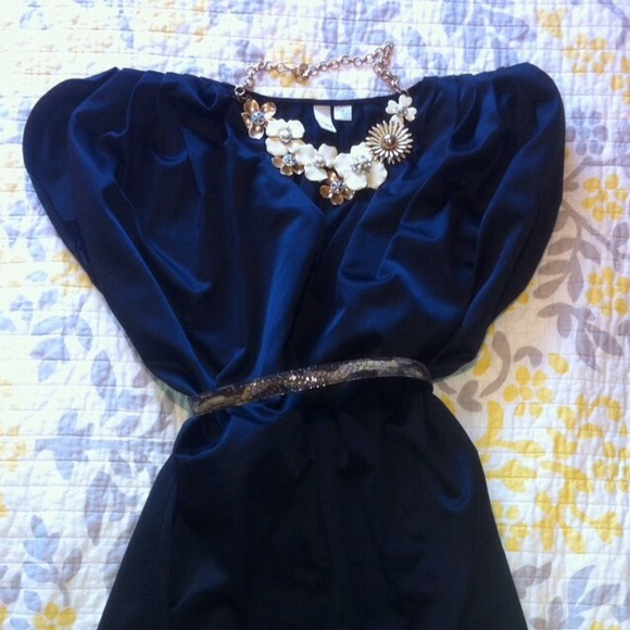 Soft satin black LBD - Picture 2 of 4