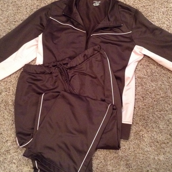 Athletic suit