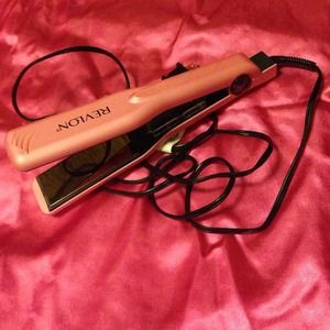 Pink Revlon® Flat Iron