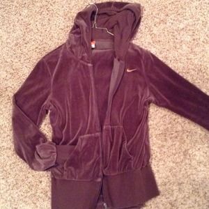 Nike Valor track suit
