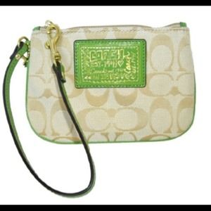 COACH Daisy Signature Small Wristlet NWTag!
