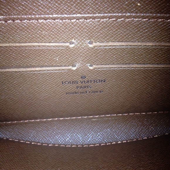 💯% AUTHENTIC LV Zippy Monogram Wallet - Picture 2 of 4