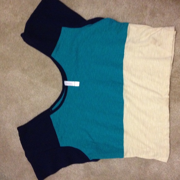 Croc top