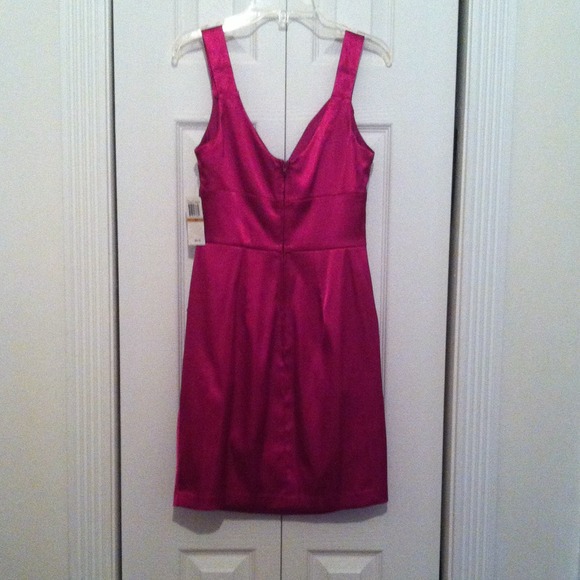 Fuchsia Cocktail or evening dress. New. - Picture 2 of 4