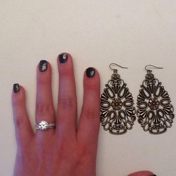 Fun earrings - Picture 2 of 2