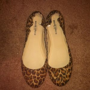 Leopard / Cheetah Flats