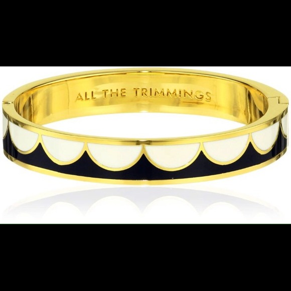 ❗️SOLD❗️All the Trimmings Gold Hinged Bangle