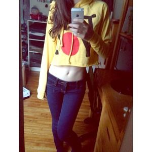 Tokyo Cropped Hoodie 🇯🇵