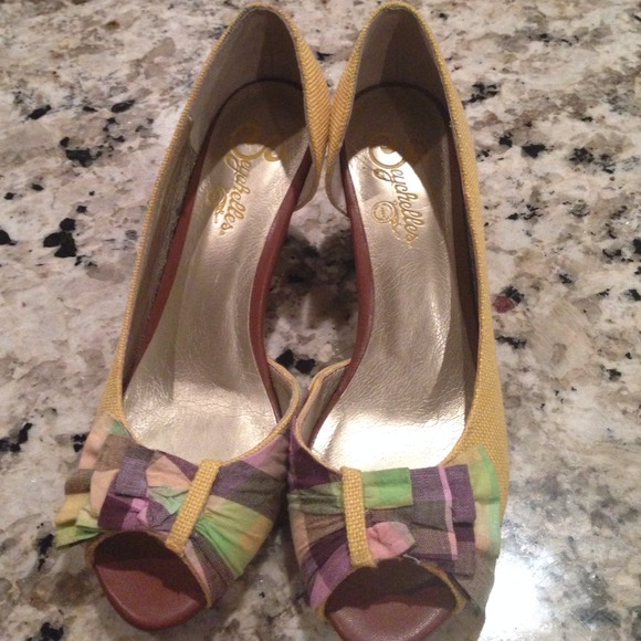 Seychelles peep toe shoes