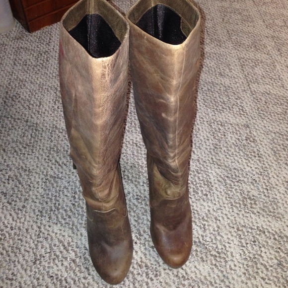 Brown distressed JS leather boots