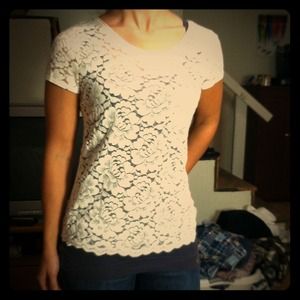 Hollister lacy tee