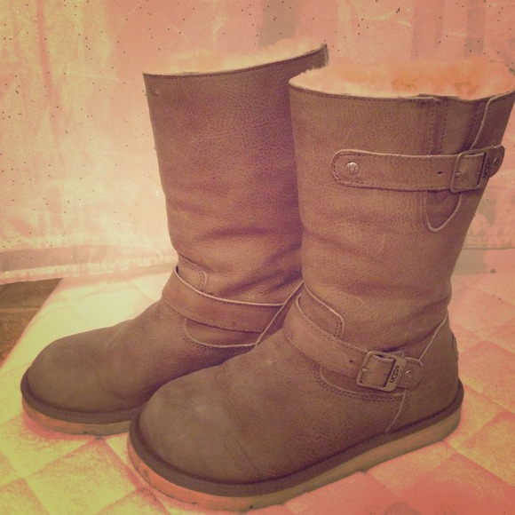 🎉reserved🎉💯authentic UGG boots. So cute!