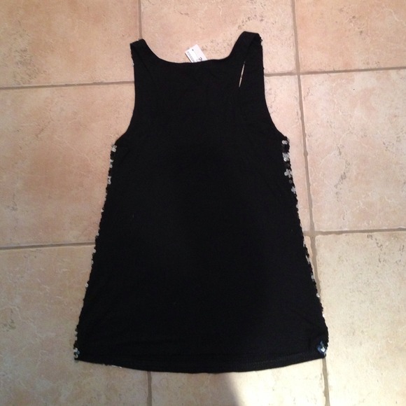 NWT Sparkle Tank - Picture 2 of 3