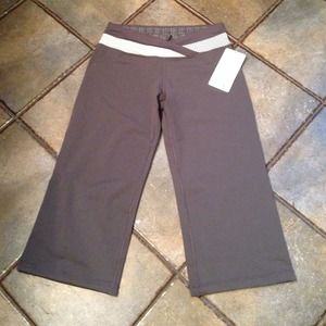 Price reduced! Lululemon crop 8