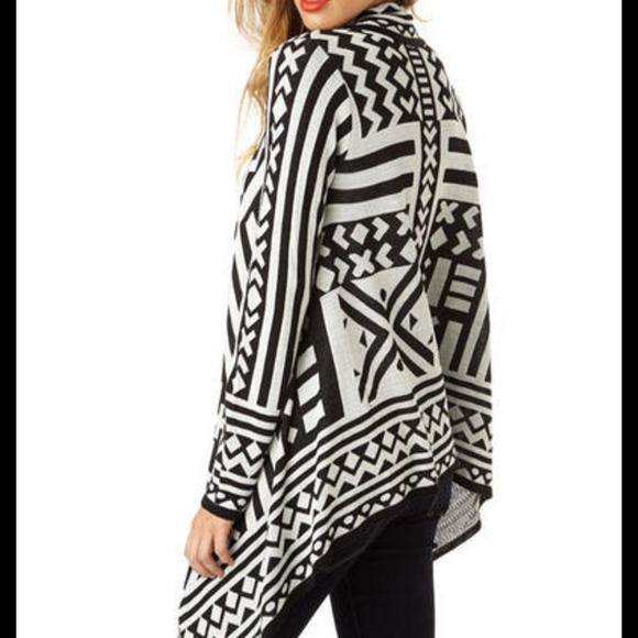 🎉HPx3! Off Duty Style & Essential Style Party! 🎉 - Picture 2 of 3