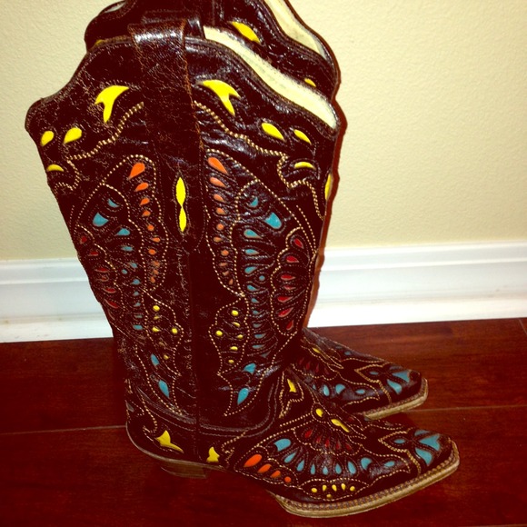 Boots🚫for sale...