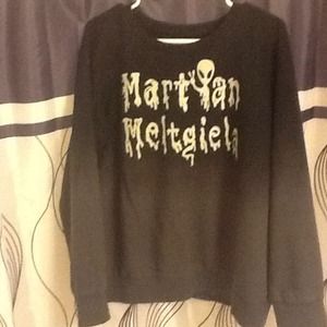 🍓🍓🍓 RESERVED Martian Meltgiela sweatshirt