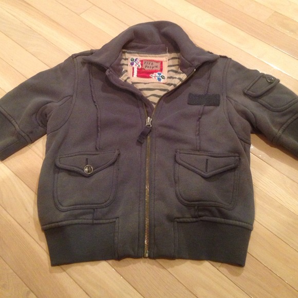 Free People sweatshirt jacket - Picture 2 of 5